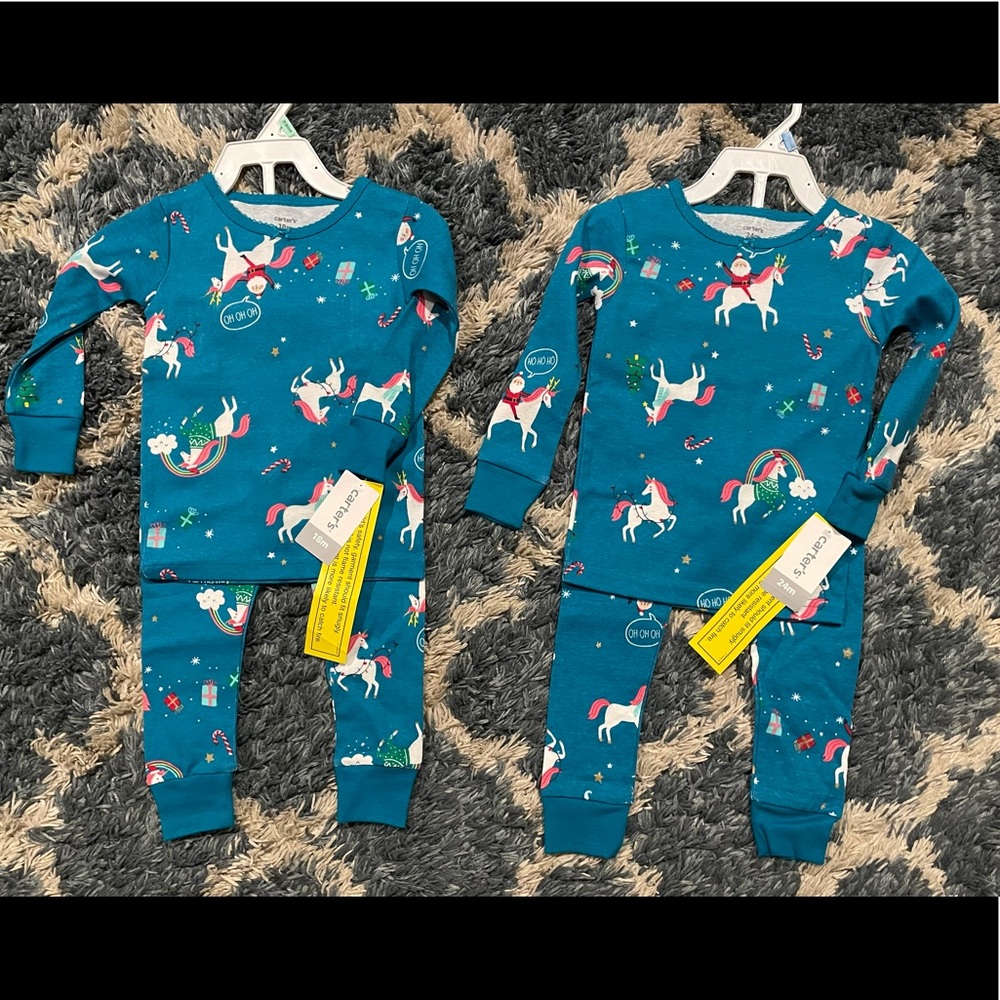 New with tags Carter’s 24mo 🦄 🎅🏼 pjs